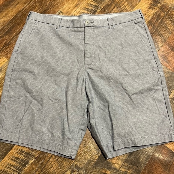 MARC ANTHONY size 38 gray pin dot shorts flat front - Picture 1 of 6